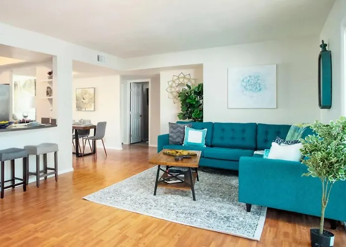 Cozy, Getaway! Prime Location, Sleeps 8 * Tempe
